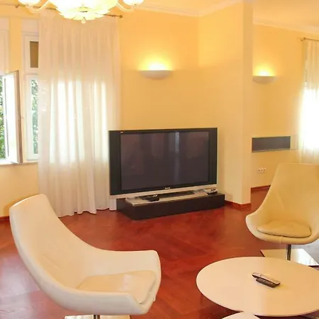 Apartment Penthouse Ivana *
